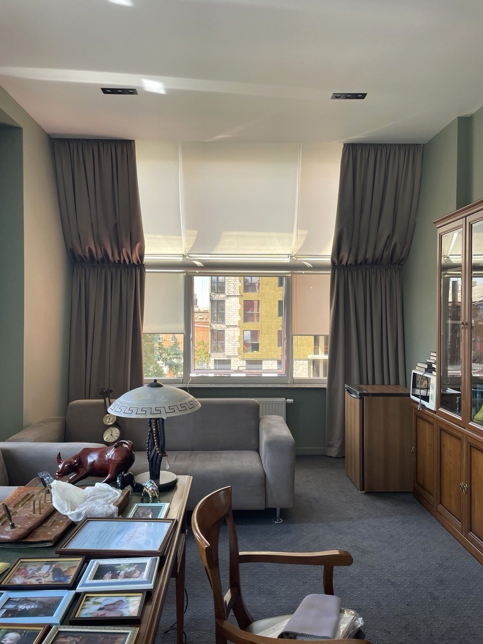 Office after - curtains and roman blinds