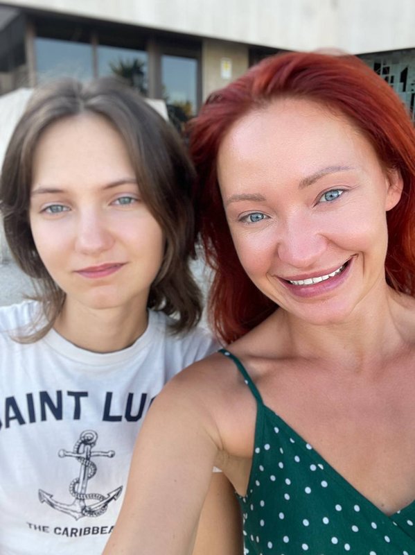 Taya and her daughter Zlata